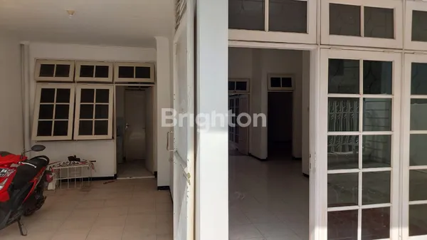 image ROW JALAN LEBAR RUMAH LOKASI DHARMAHUSADA INDAH !! (8)