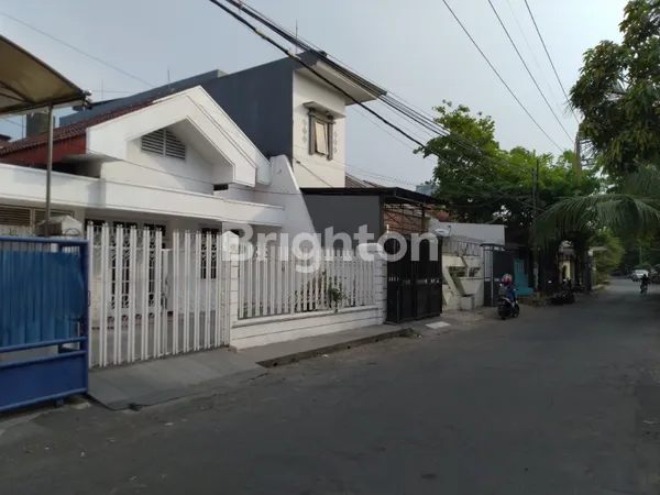 image ROW JALAN LEBAR RUMAH LOKASI DHARMAHUSADA INDAH !! (1)
