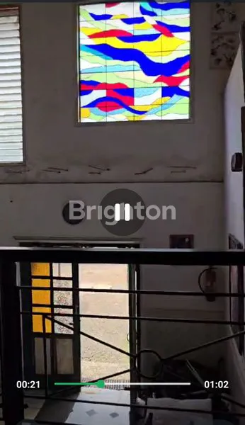 image RUMAH TUA DI AREA KOMERSIAL (3)