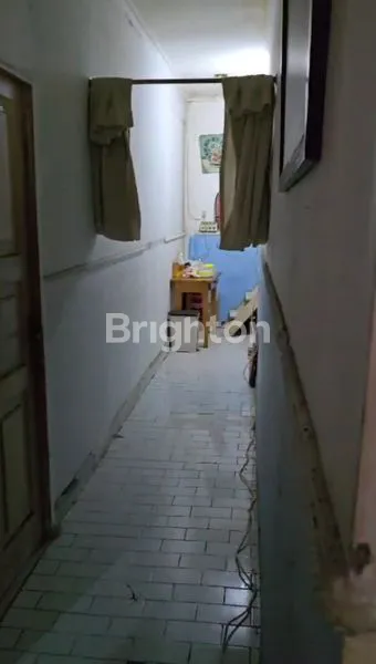 image RUMAH TUA DI AREA KOMERSIAL (5)