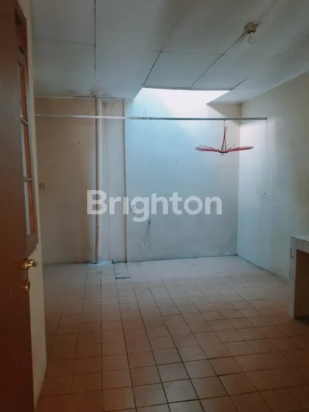 image RUMAH DI TAMAN ANDALUSA SENTUL (6)