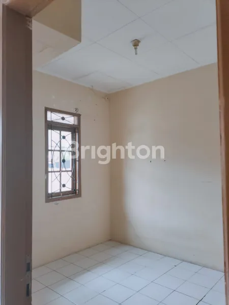 image RUMAH DI TAMAN ANDALUSA SENTUL (7)