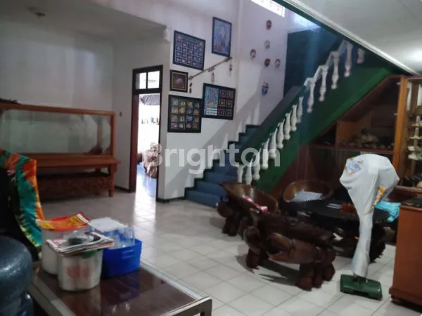image RUMAH TENGAH KOTA, NYAMAN, ASRI DAN TERAWAT, SIAP HUNI (5)