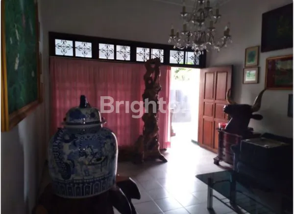 image RUMAH TENGAH KOTA, NYAMAN, ASRI DAN TERAWAT, SIAP HUNI (3)