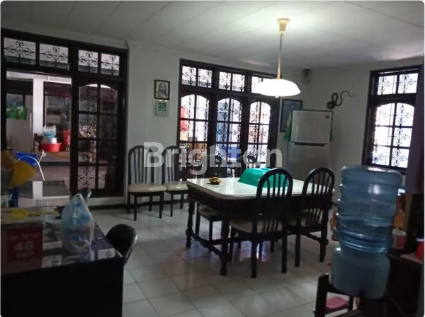 image RUMAH TENGAH KOTA, NYAMAN, ASRI DAN TERAWAT, SIAP HUNI (7)