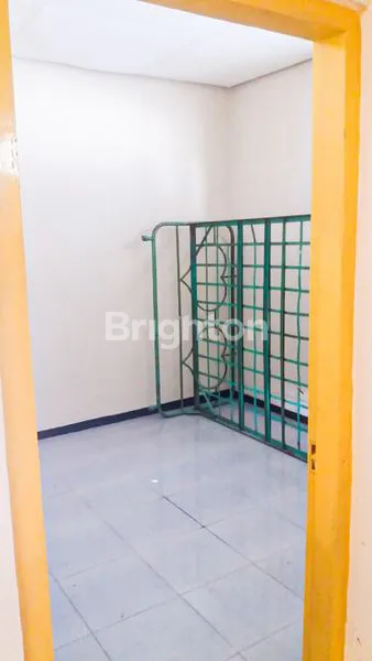 image RUMAH DENGAN TANAH LUAS DI TAMAN - KOTA MADIUN (2)