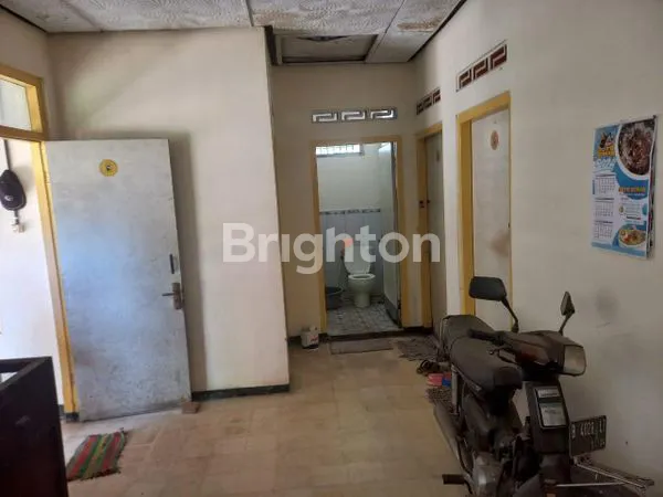 image RUMAH DENGAN TANAH LUAS DI TAMAN - KOTA MADIUN (6)