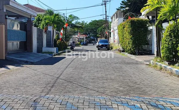 image RUMAH MANYAR KERTOARJO TERAWAT SIAP HUNI DEKAT PUSAT MAKANAN, BONNET (7)