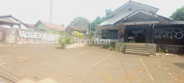 image RUMAH EX RESTO STRATEGIS DI SAWANGAN DEPOK (1)