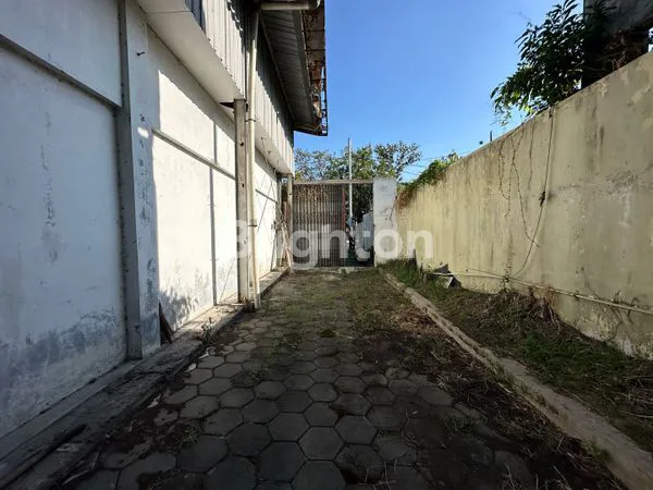 image GUDANG BANGUNAN HITUNG TANAH DAERAH STRATEGIS ADISUCIPTO JAJAR KARANGASEM LAWEYAN SOLO (4)
