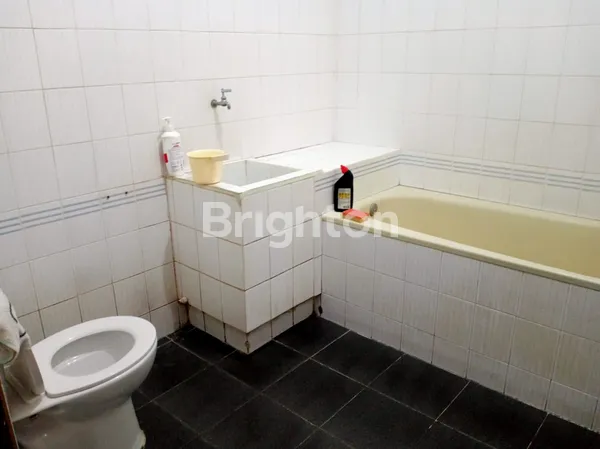 image RUMAH 2 LANTAI DIKERTAJAYA INDAH SURABAYA  (3)