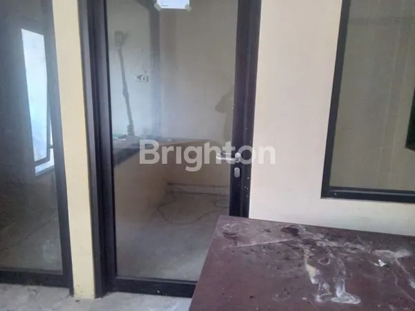 image 2 UNIT RUKO GANDENG N TANAH BELAKANG\\\\\\\" COCOK UTK COFFEEGARDEN N OFFICE N KLINIK N APOTIK (3)