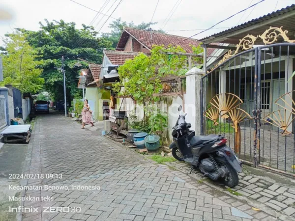 image BENOWO RUMAH BUTUH RENOV HITUNG TANAH MURAH DEKAT FOOD JUCTION (2)