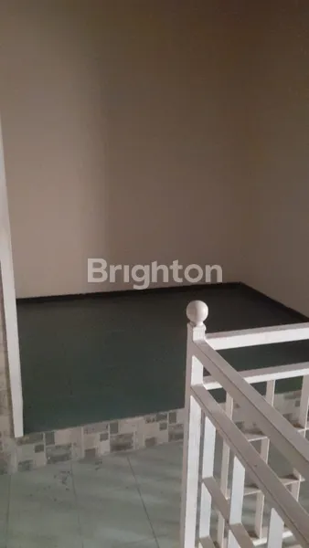 image RUMAH 2 LANTAI DI TAMAN TIARA BUDURAN SIDOARJO (5)