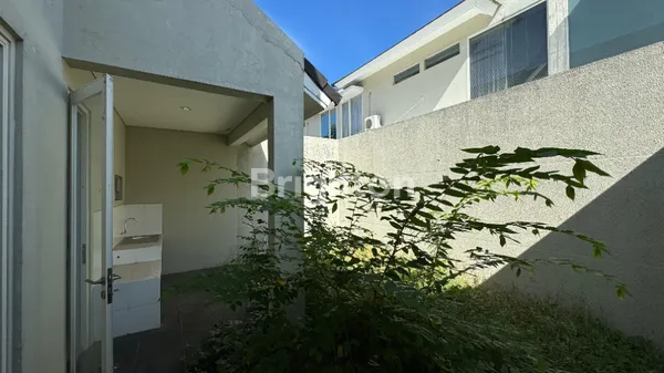 image RUMAH DI CITRALAND NORTHWEST PARK SURABAYA BARAT (4)