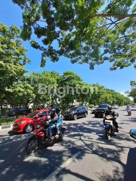 image HIGH SPECS GUDANG SIAP HUNI NOL JALAN RAYA, STRATEGIS DEKAT SURAMADU KAPASAN PASAR ATOM PELABUHAN TANJUNG PERAK MERR. COCOK UNTUK SHOWROOM/DEALER MOBIL, SUPERMARKET, PERCETAKAN, GUDANG (8)