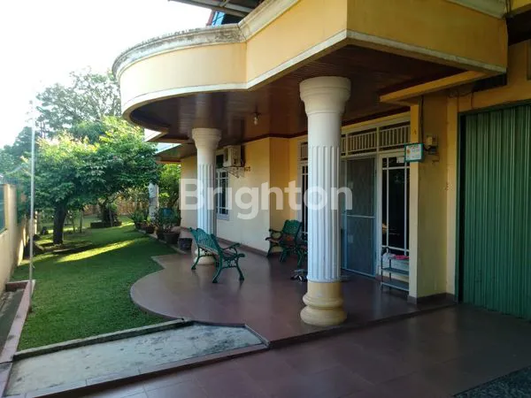 LOKASI 10 MENIT KE PUSAT KOTA