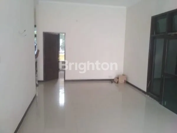 image RUMAH 2 LANTAI MEDOKAN SURABAYA SIAP HUNI (3)