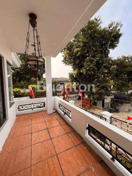 image RUMAH BERADA DI HOOK DAN LUAS DI DEKAT VILLA REGENCY BINTARO (5)
