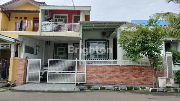 image RUMAH SIAP HUNI 2 LANTAI DI LOKASI STRATEGIS (1)