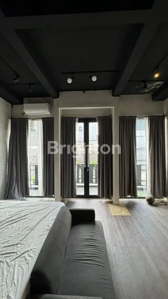 image CEPAT MURAH SIAP HUNI FURNISHED DEKAT ST MRT DI GANDARIA UTARA  KEBAYORAN BARU JAKARTA SELATAN  (3)