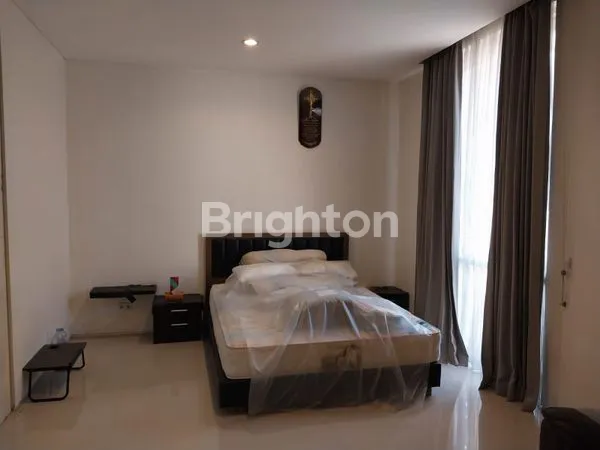 image RUMAH 2 LANTAI FURNISH MODEL MINIMALIS CITRALAND SIAP HUNI (3)