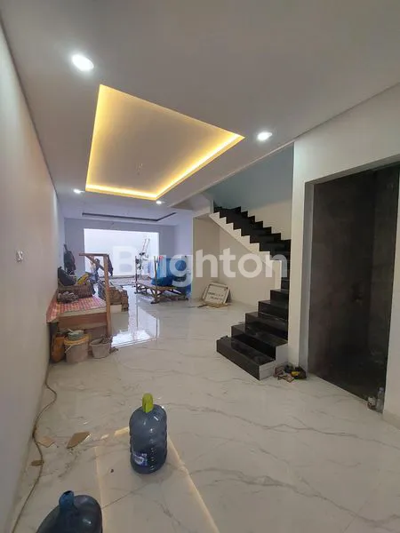 image RUMAH BARU MERUYA DEKAT PURI INDAH JAKARTA BARAT (2)