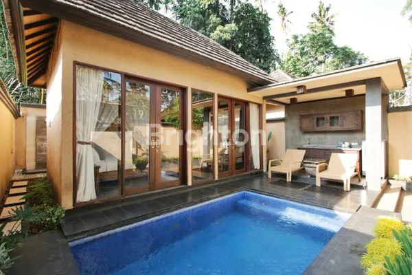 image KOMPLEK VILLA EKSKLUSIF DI UBUD DENGAN NUANSA ALAM DAN SUNGAI ALAMI (2)