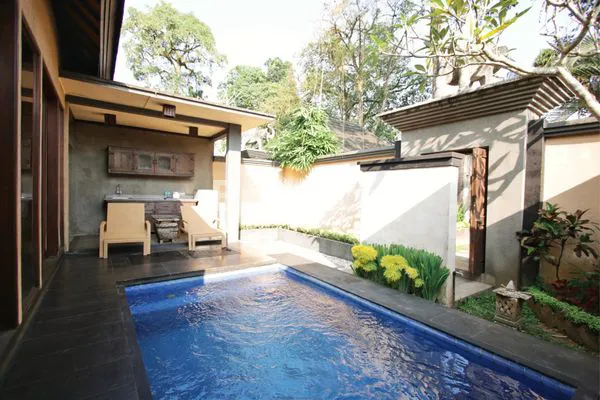 image KOMPLEK VILLA EKSKLUSIF DI UBUD DENGAN NUANSA ALAM DAN SUNGAI ALAMI (5)