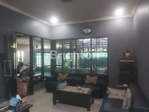 image RUMAH KOKOH DEKAT KAMPUS (8)