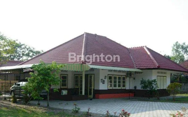 RUMAH LUAS NAN ASRI DI CEPU - BLORA