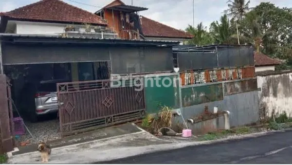 RUMAH SEMI VILLA DI PUSAT KOTA TABANAN