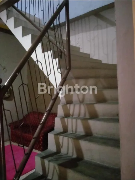 image RUMAH 2 LANTAI DI JALAN KALILOM LOR BARU KENJERAN SURABAYA (8)