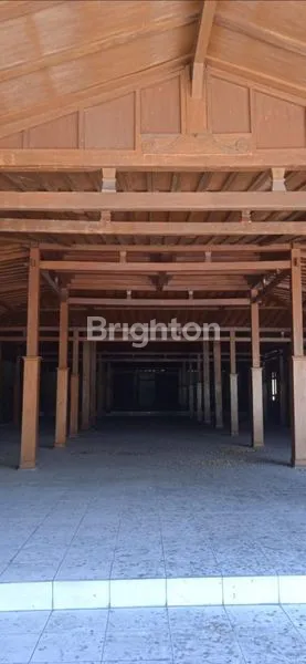 image RUANG USAHA DI JALAN UTAMA SUMBER SOLO!! BANGUNAN ISTIMEWA LOKASI SUPER STRATEGIS !! (3)