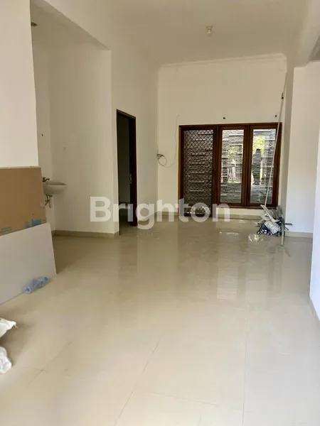 image RUMAH SIAP HUNI DI PURIMAS BANGUNAN 1,5 LANTAI DAN LEBAR (3)