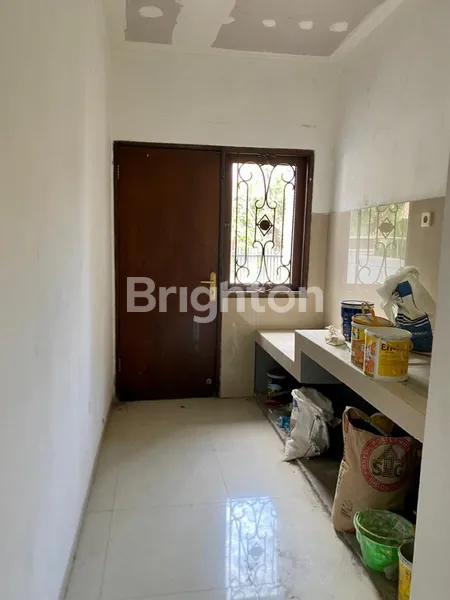 image RUMAH SIAP HUNI DI PURIMAS BANGUNAN 1,5 LANTAI DAN LEBAR (5)