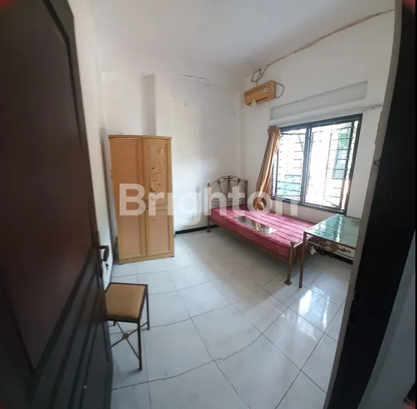 image RUMAH KOS 12 KAMAR DI RUNGKUT MEJOYO, LOKASI 700 METER DARI UBAYA TENGGILIS (2)