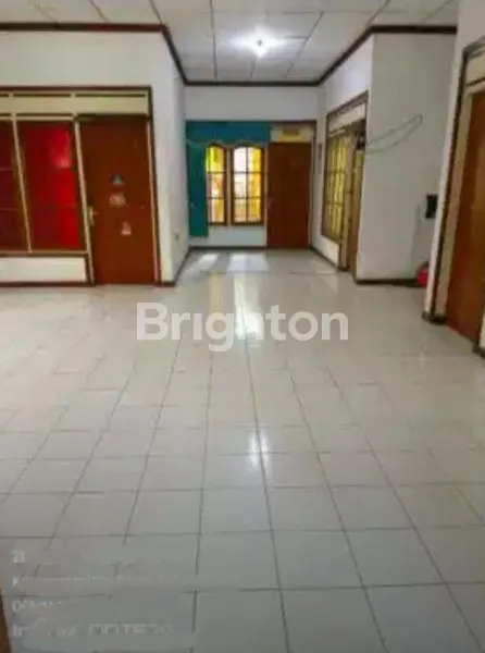 image DIJUAL RUMAH SIAP HUNI TERAWAT 2 LANTAI (3)