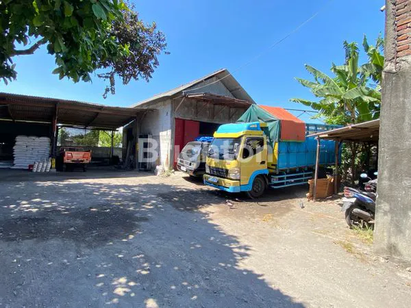 image RUMAH HITUNG TANAH SIDOARJO BISA DIRENOV DIJADIKAN GUDANG ATAU LAHAN PARKIR TRUK (2)
