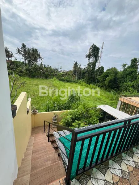 image RUMAH SEMI VILLA ASRI 2 LANTAI, VIEW KEBUN DENGAN GARDEN CANTIK DALAM RUMAH, YANG BERLOKASI DI GIANYAR (7)