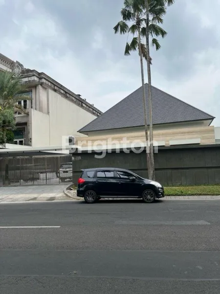 RUMAH BARU GRESS BELUM PERNAH DITEMPATI, RUMAH 1 LANTAI GOLF VIEW ! RAYA BUKIT GOLF CITRALAND SURABAYA BARAT