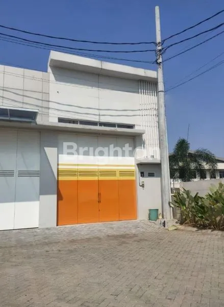 image GUDANG SIAP PAKAI, LOKASI STRATEGIS, BAGIAN DEPAN, DEKAT PINTU MASUK, TRITON POINT (1)