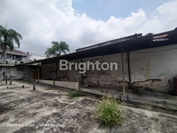 image RUMAH DAN  GUDANGNYA  DI AMONG TANI  DEPAN BALAI KOTA BATU (7)