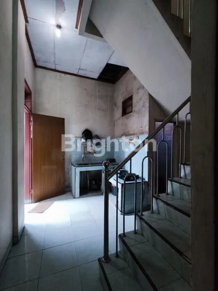 image RUKO STRATEGIS 31/2 LANTAI  DI TELUKGONG (3)