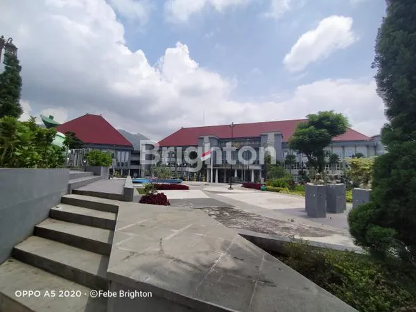 image RUMAH DAN  GUDANGNYA  DI AMONG TANI  DEPAN BALAI KOTA BATU (15)