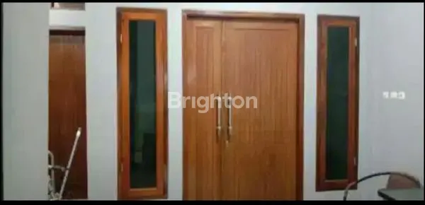 image DI JUAL RUMAH 3 LANTAI ROOF TOOP (3)