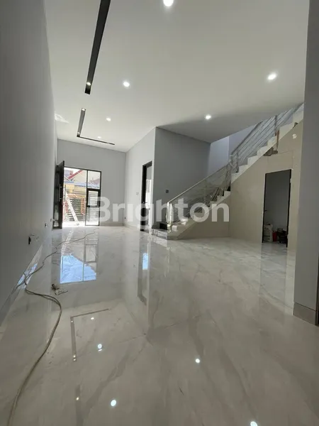 image RUMAH 2 LANTAI BARU GRESS MODERN DI SUTOREJO DEKAT TENGAH KOTA, GALAXY MALL, MERR, KERTAJAYA, DHARMAHUSADA, MULYOSARI, KENJERAN, ITS, UNAIR (3)