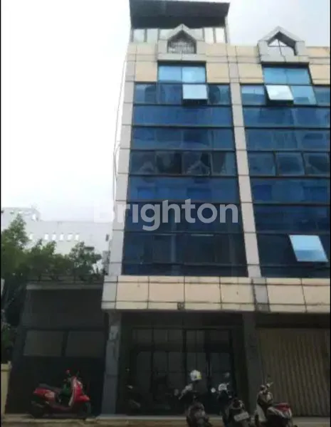 RUKO 5 LANTAI DERETAN RS SILOAM JL RAYA PERJUANGAN KEBON JERUK JAKARTA BARAT