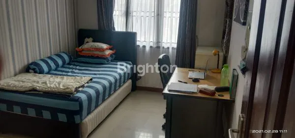 image DIJUAL RUMAH ASRI DENGAN LUAS TANAH BESAR LOKASI TENGAH KOTA DALAM PERUMAHAN WIKA AMAN NYAMAN HARGA NEGO (5)