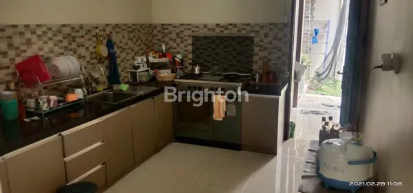 image DIJUAL RUMAH ASRI DENGAN LUAS TANAH BESAR LOKASI TENGAH KOTA DALAM PERUMAHAN WIKA AMAN NYAMAN HARGA NEGO (7)